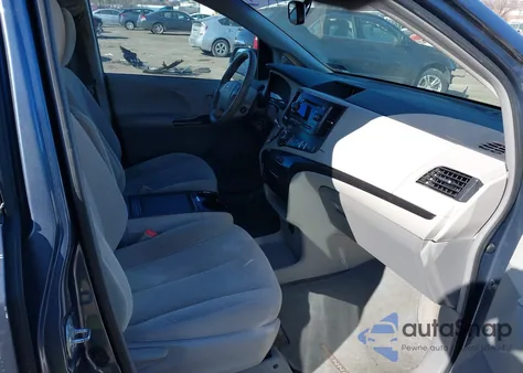 2013 Toyota Sienna Le V6 8 Passenger из США, поврежденный, VIN 5TDKK3DC3DS373979